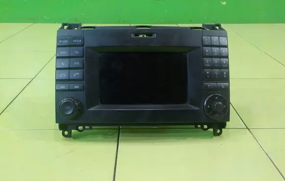 Mercedes-Benz Vito Viano W447 Radio/CD/DVD/GPS head unit A4479012402 A4479023103