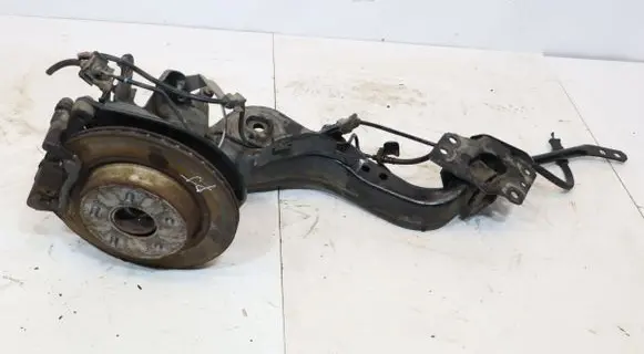 Nissan X-Trail T32 Stub axle 