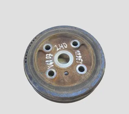 Volvo XC90 Crankshaft pulley 30731865