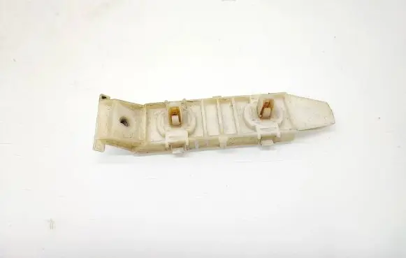 Suzuki Grand Vitara II Rear bumper mounting bracket