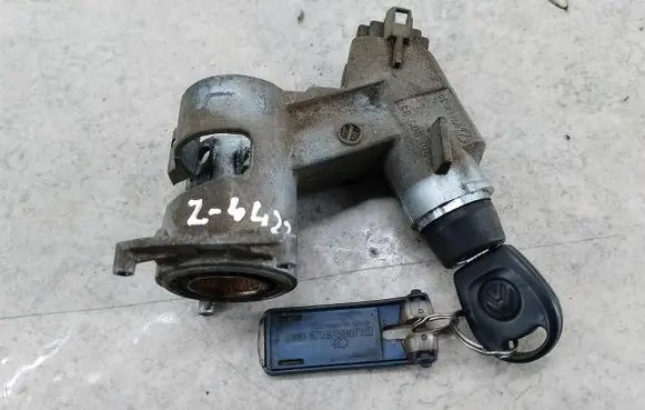 Volkswagen Transporter - Caravelle T4 Ignition lock 7019058516N0905865