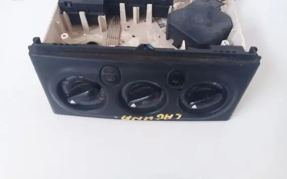 Renault Laguna I Climate control unit 9400250