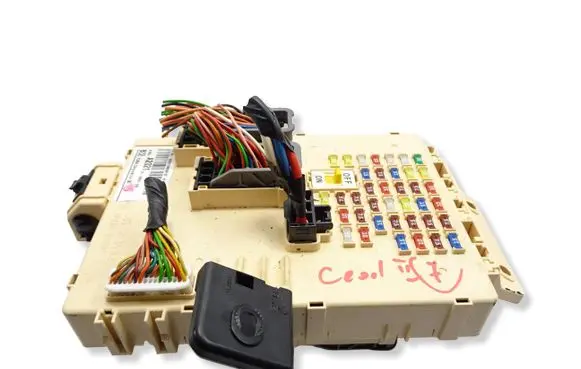 KIA Ceed Fuse module 91950A2021 A20211305230127 1013523023