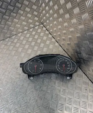 Speedometer (instrument cluster)