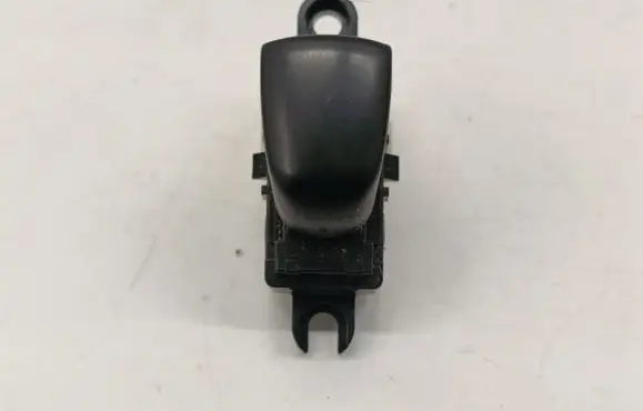 Nissan Juke II F16 Electric window control switch