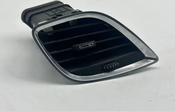 Opel Mokka Dashboard side air vent grill/cover trim 95245316 C0C0A 95245318