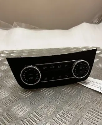 Interior fan control switch