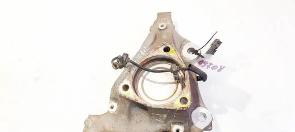 Cadillac ATS Front wheel hub 18051301
