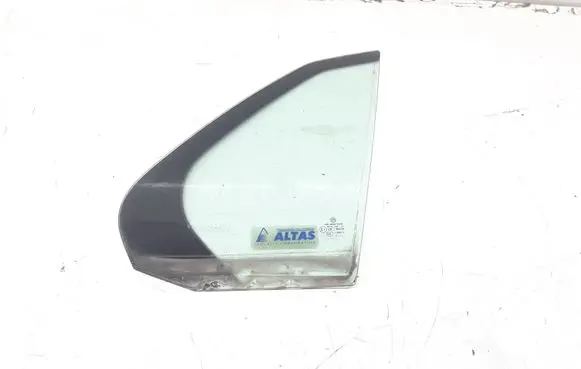 Volkswagen Jetta V Rear vent window glass 43R004528