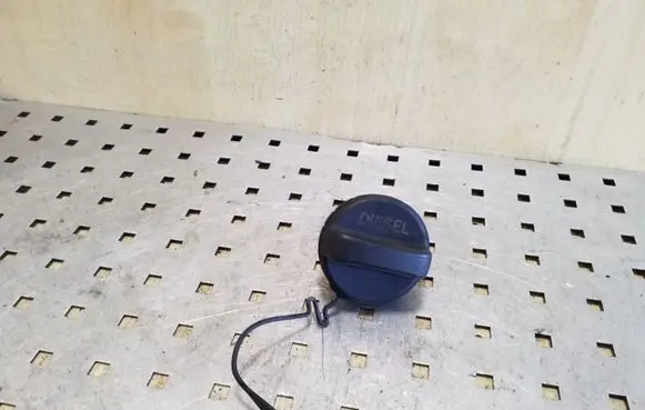 Toyota Avensis T270 Fuel tank filler cap 