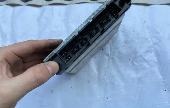 Volvo XC90 Engine control unit/module 30637733A 0281011078