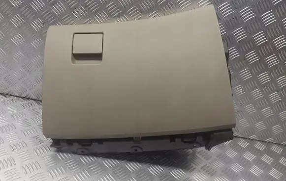 Opel Insignia A Glove box 13308550