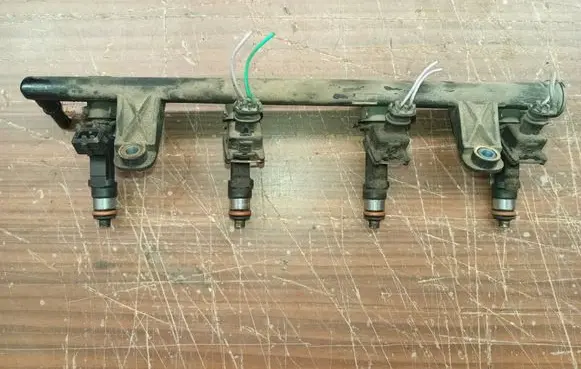 Renault Kangoo II Fuel injectors set 0280158034