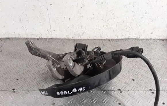 Audi A8 S8 D3 4E Rear wheel hub 4E0615612