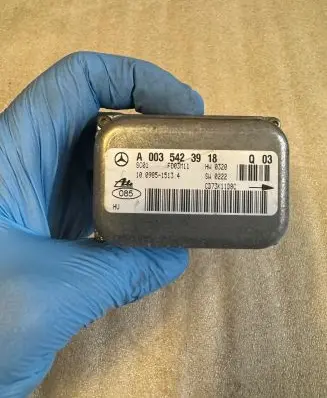 Mercedes-Benz C W203 ESP acceleration yaw rate sensor A0035423918 10098515134 0035423918