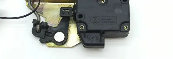 Jaguar XJ X300 Fuel tank cap lock 