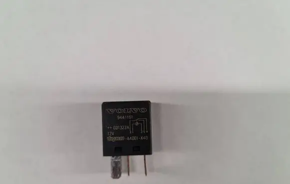Volvo V70 Other relay 9441161 031322A A4001X40
