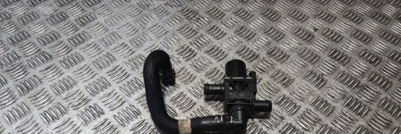 Jaguar I-Pace Coolant heater J9D318495AA J9D318495