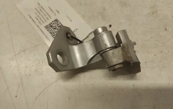 Volkswagen Golf Plus Rear door upper hinge