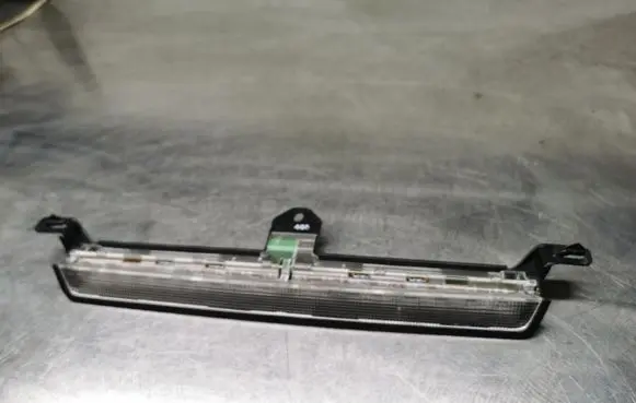 Volvo V70 Third/center stoplight 8658948