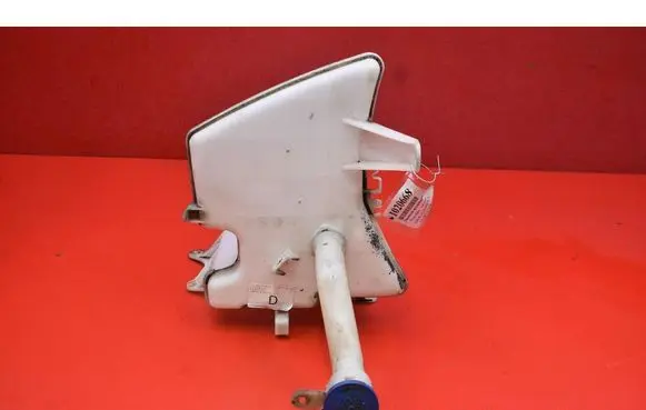 Windshield washer fluid reservoir/tank