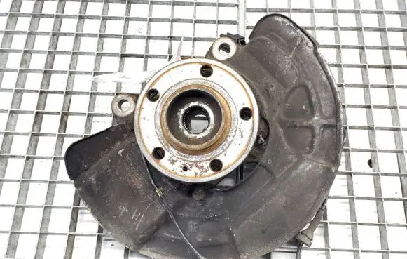Volvo XC90 Front wheel hub spindle knuckle