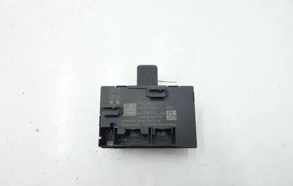 Skoda Yeti (5L) Door control unit/module 7N0959795E 2840099410300