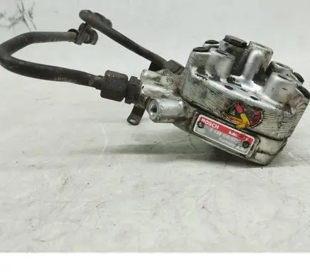 Mercedes-Benz W123 Fuel injection (other) 0438100071