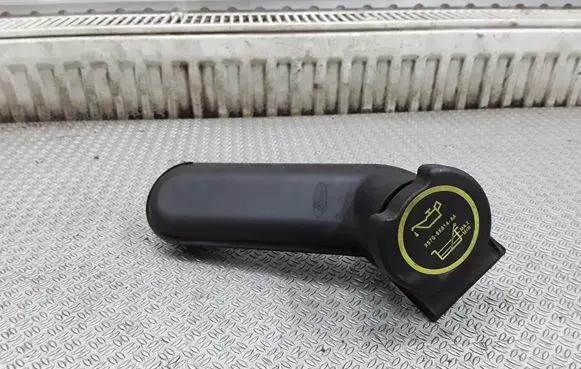 Ford Transit Oil fill pipe YC1Q6763