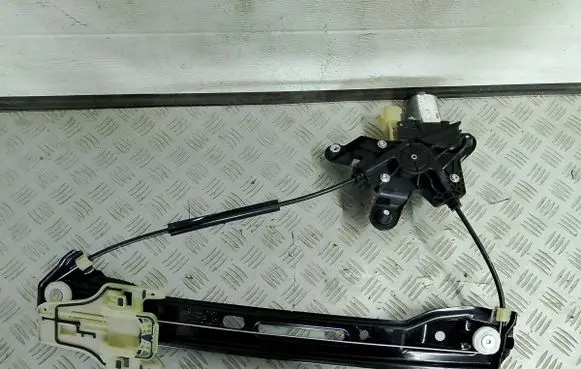 Lincoln MKZ II Front door electric window regulator 