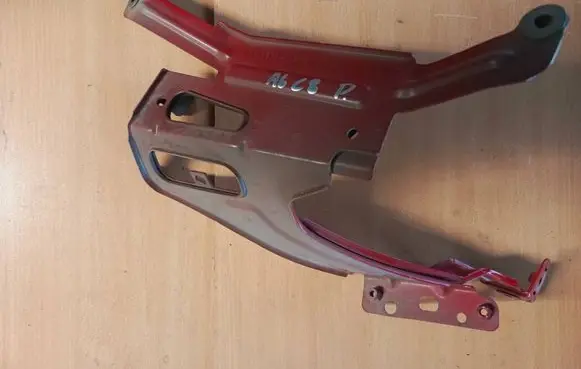 Audi A6 S6 C8 4K Fender mounting bracket 4K0821132