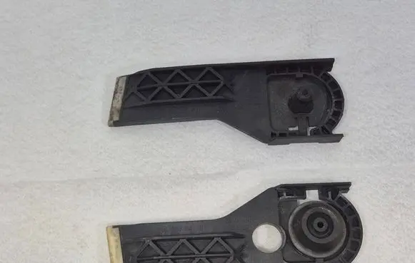 Mercedes-Benz B W246 W242 Radiator mount bracket A2465040440 A2465040340