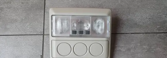 Land Rover Discovery 4 - LR4 Front seat light xde500420lum