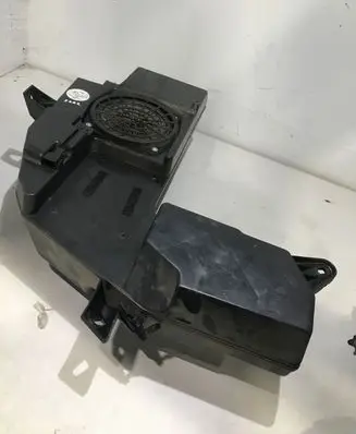 Audi A4 S4 B7 8E 8H Subwoofer speaker 8E903538203S