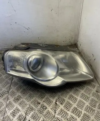 Volkswagen PASSAT B6 Headlight/headlamp 833918