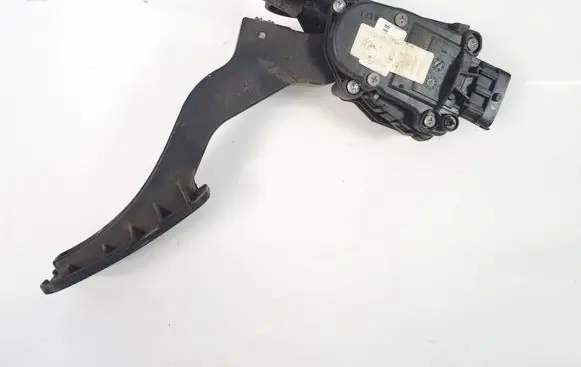 Hyundai i30 Accelerator throttle pedal 327002r300