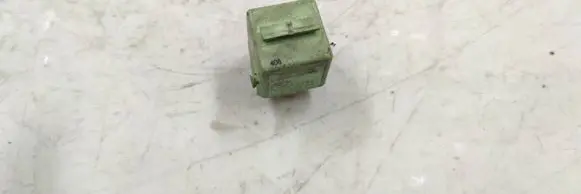 BMW 3 E36 Other relay 8373700 6136