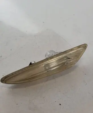 BMW 3 E46 Front fender indicator light 6911371