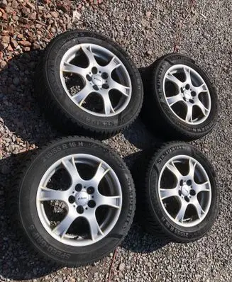 Ford Focus R16 alloy rim 