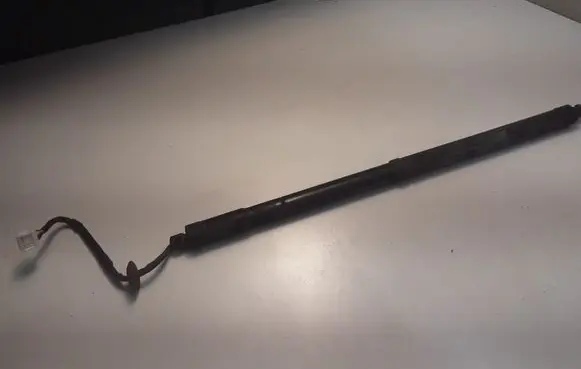 Nissan X-Trail T32 Tailgate strut 905614CL2A