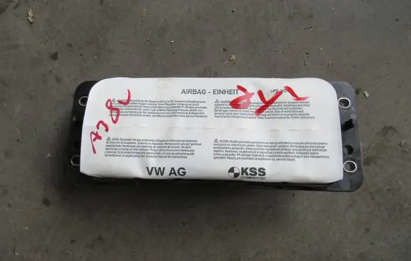 Audi A3 S3 8V Passenger airbag 8V0880204D