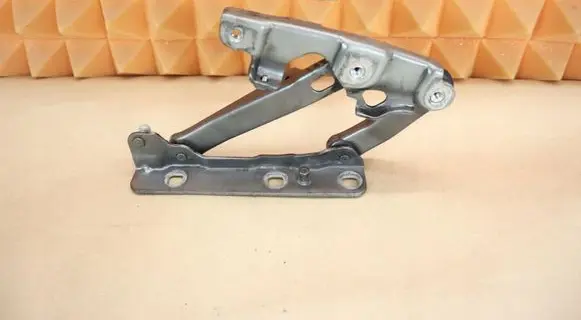 Mercedes-Benz SLK R171 Engine bonnet/hood hinges 1718800128 A1718800128