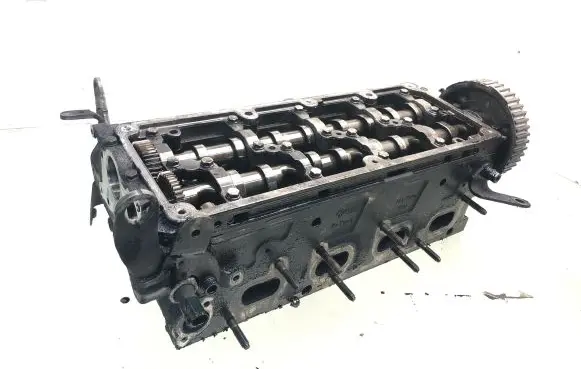 Volkswagen Touran II Engine head 03L103373J 03L109111