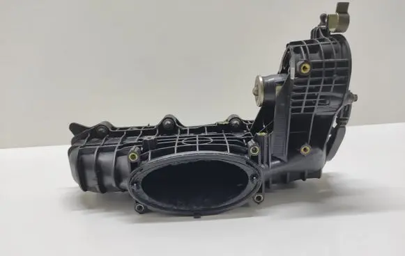 Mercedes-Benz C W204 Intake manifold A6510900037