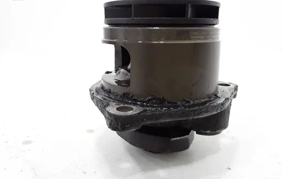 Saab 9-3 Ver2 Water pump 14121 14122