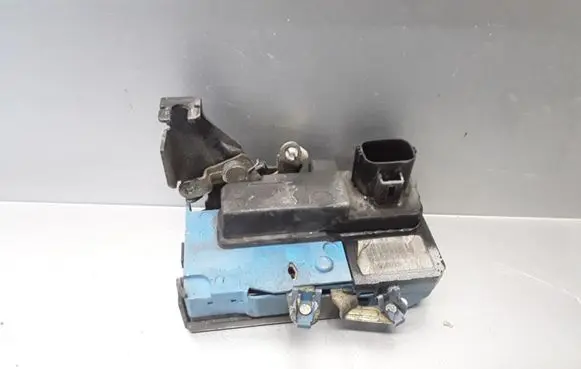Volvo V70 Front door lock