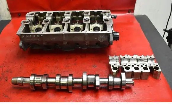 Seat Ibiza IV (6J,6P) Engine head 038103373R