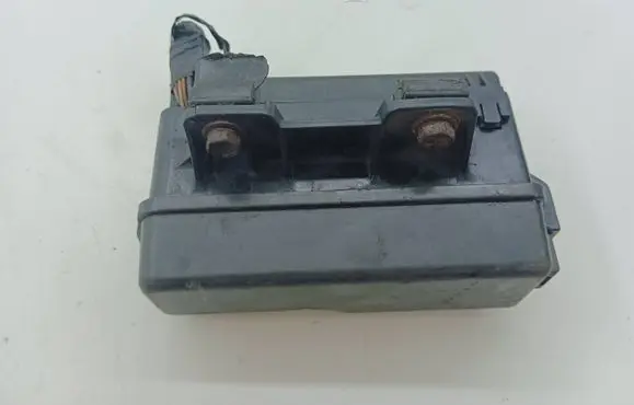 Toyota Avensis T250 Fuse module