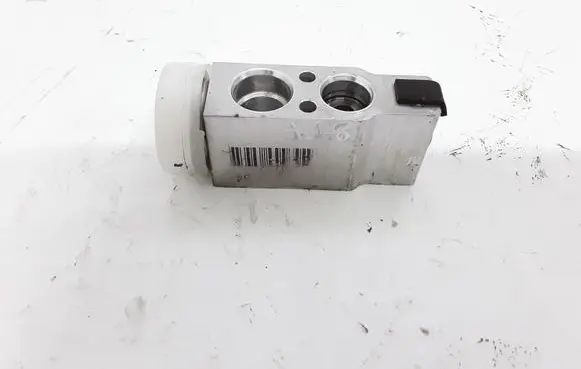 Suzuki Grand Vitara II Air conditioning (A/C) expansion valve NOCODE