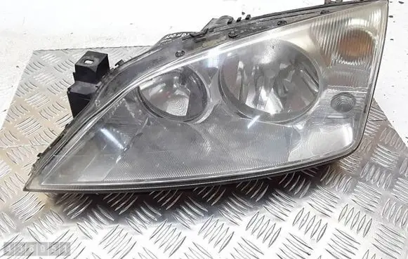 Ford Mondeo Mk III Headlight/headlamp 1S7113006AK